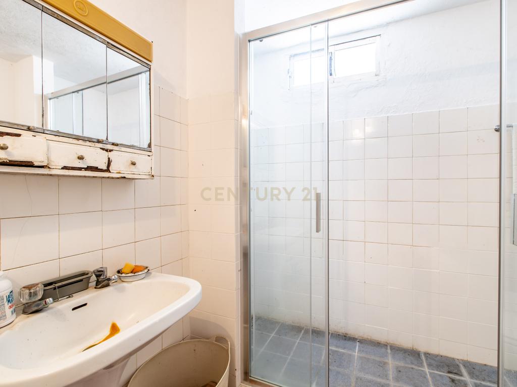 Moradia isolada com 4 quartos em Benafim - Image 16