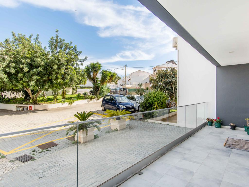 Viva o Melhor de Ferragudo num T3 de Luxo com Localização Privilegiada - Image 20