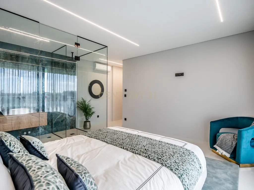 🏡 DOMUS LUX RESIDENCE – A ELEGÂNCIA DE VIVER EM PORTIMÃO (T2 5º Drt.) - Image 23