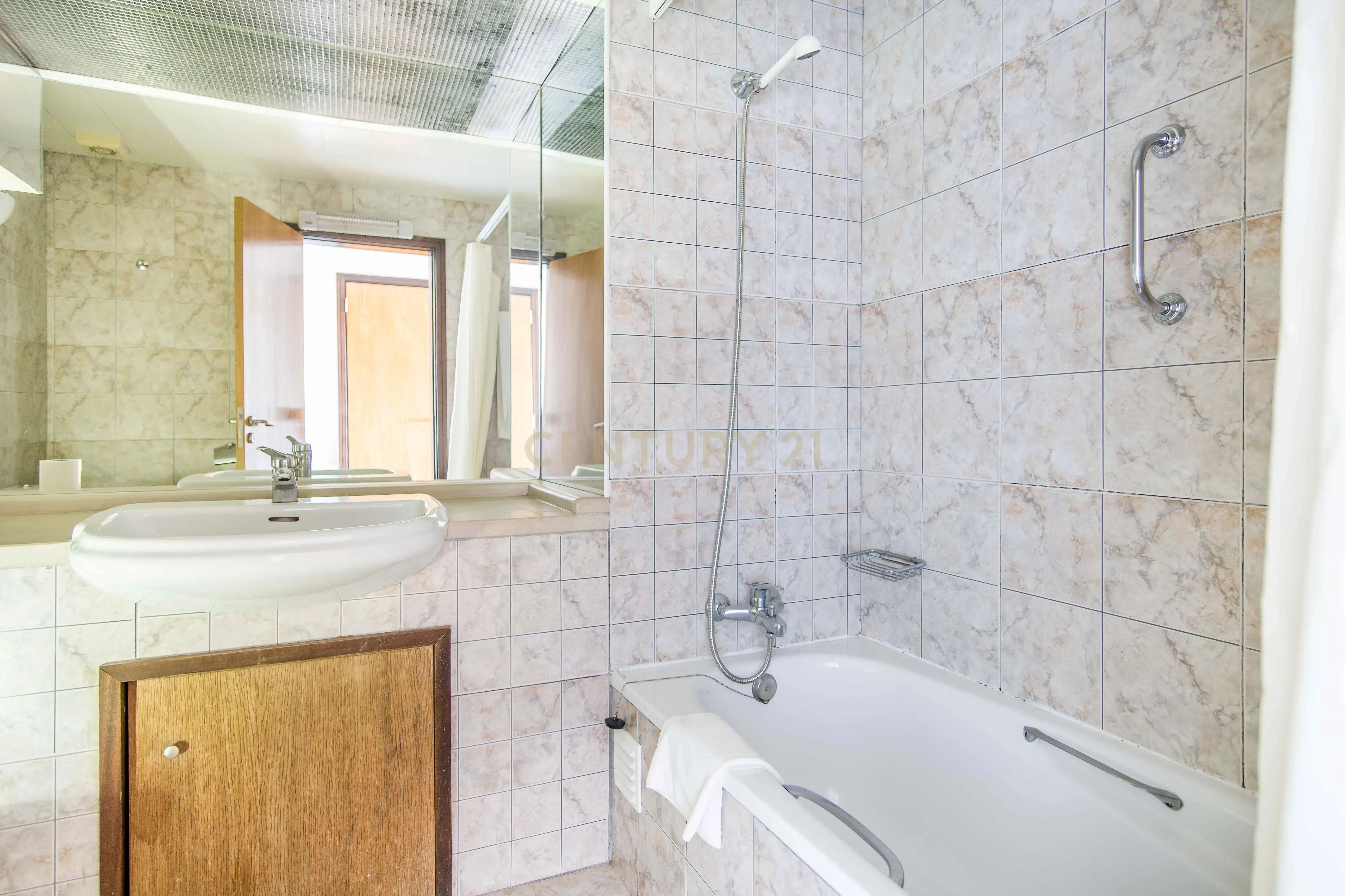 Apartamento T1 em Empreendimento Turístico em Albufeira - Image 20