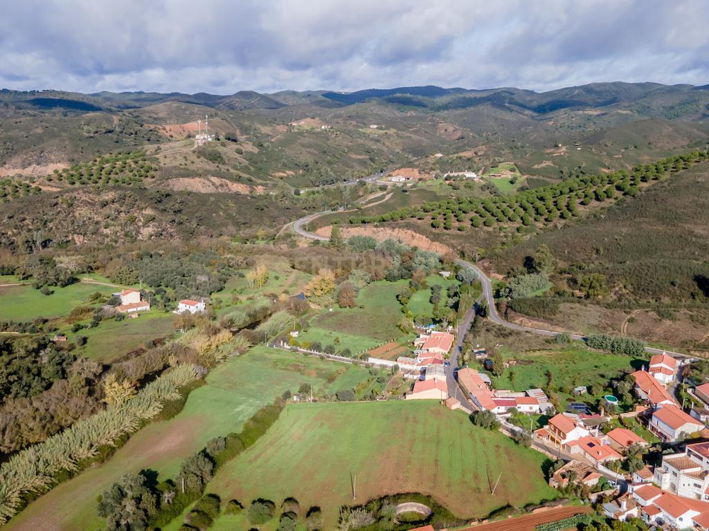 MORADIA TERREA T3 COM 3880M2 SITUADA NO BOIÃO - S.MARCOS DA SERRA - Image 9