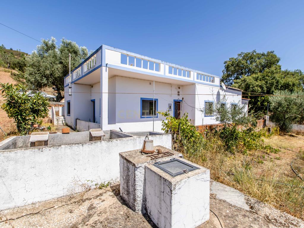 Moradia isolada com 4 quartos em Benafim - Image 4