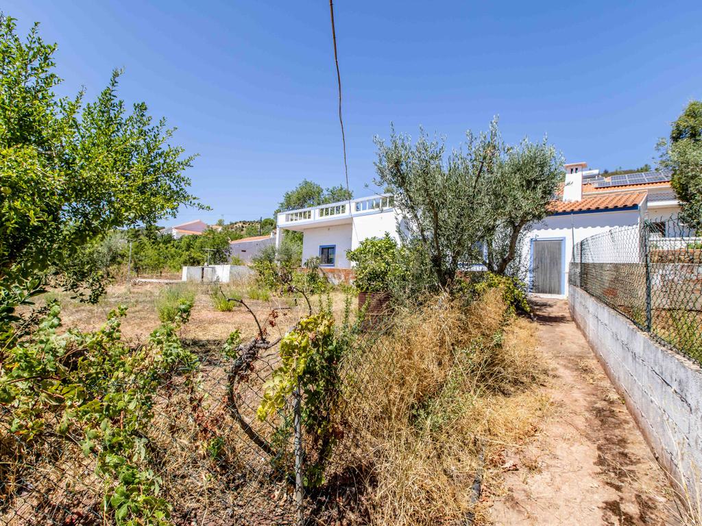Moradia isolada com 4 quartos em Benafim - Image 22
