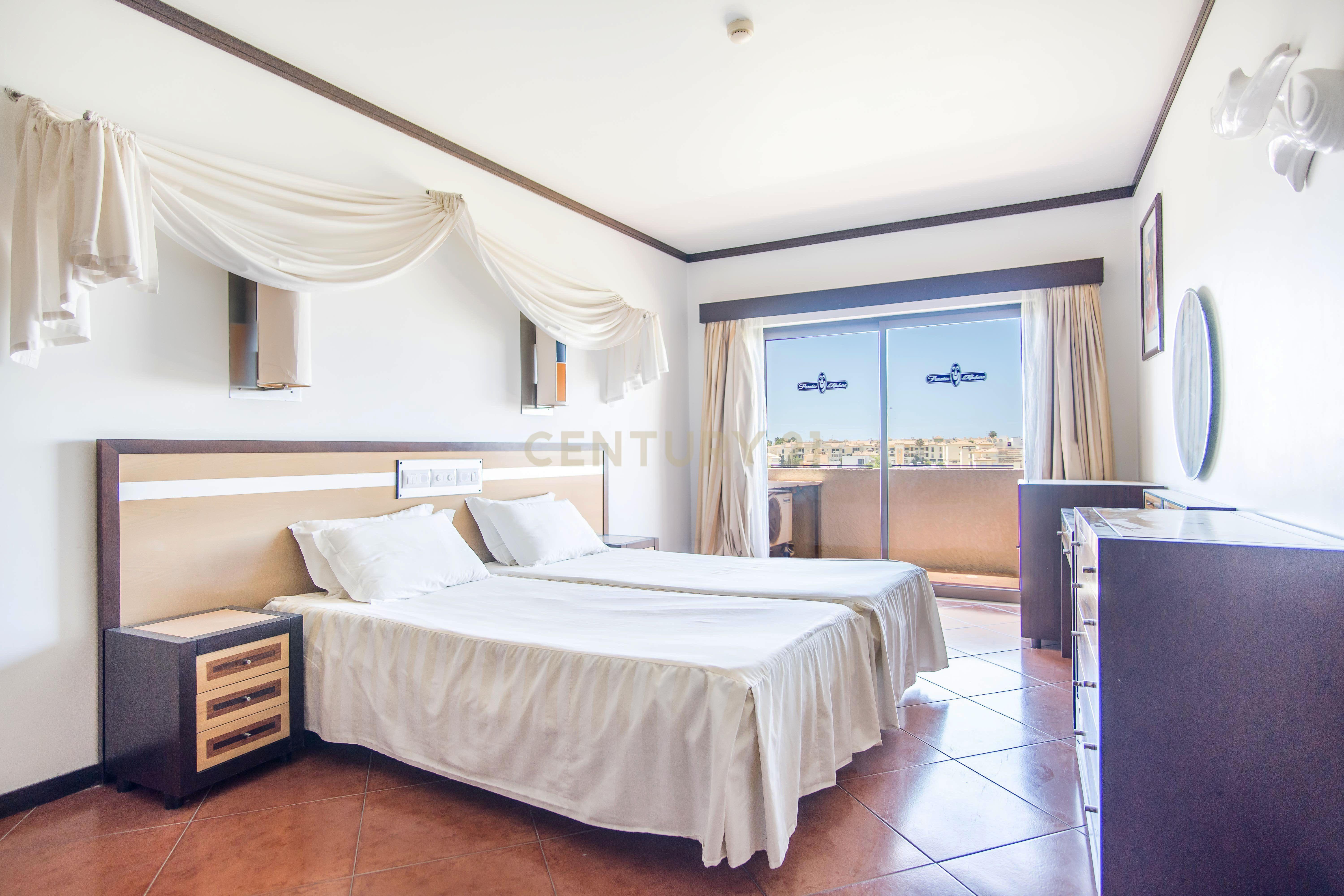 Apartamento T1 em Empreendimento Turístico em Albufeira - Image 3