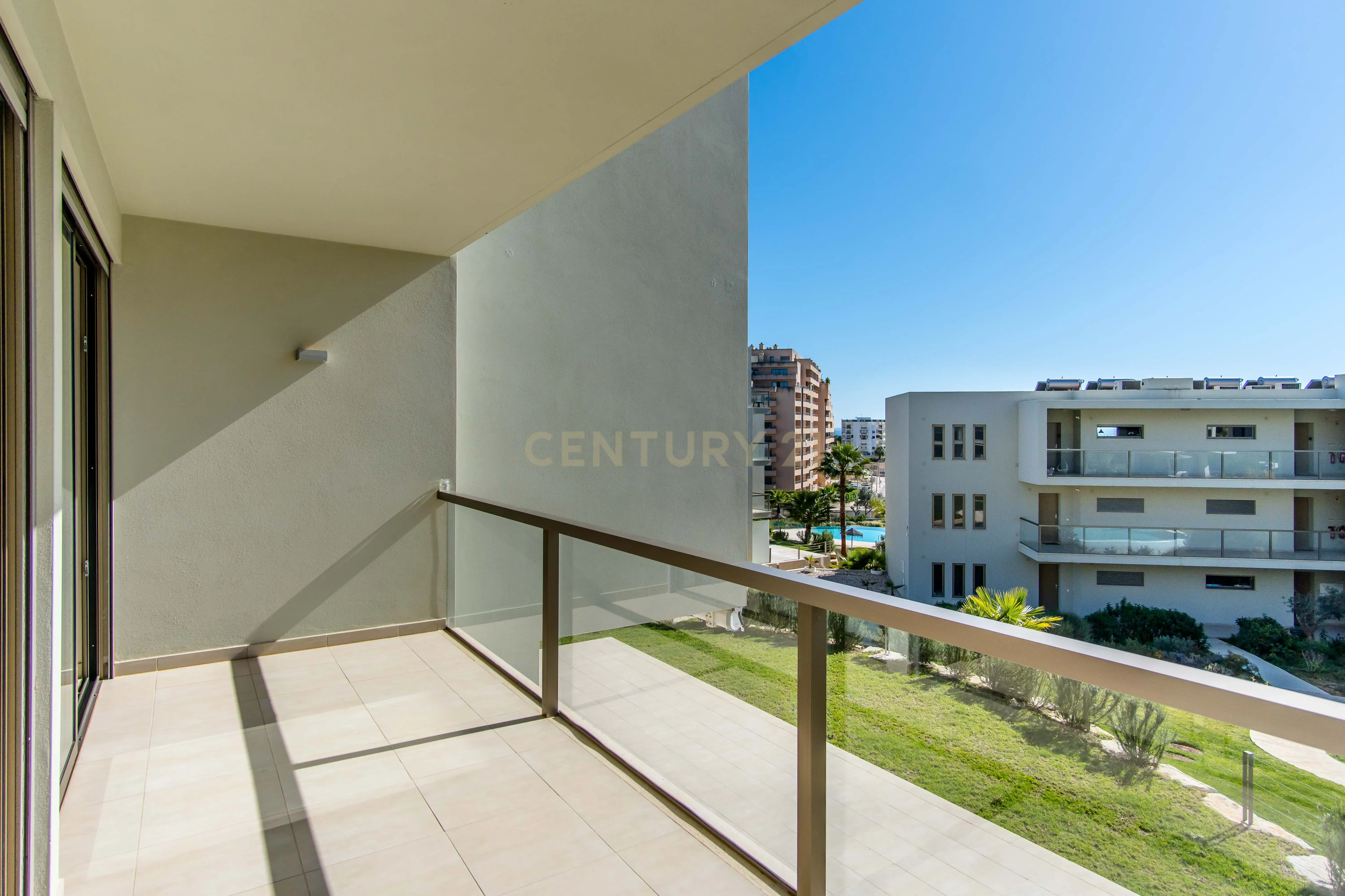 Apartamento T3 no Condominio Oasis Mar - Image 32