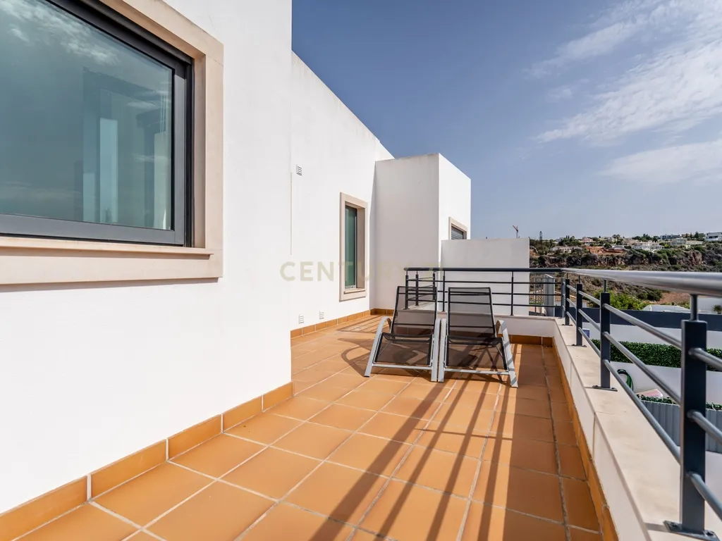 Moradia T3 com possibilidade de AL em São Rafael, Albufeira - Image 28