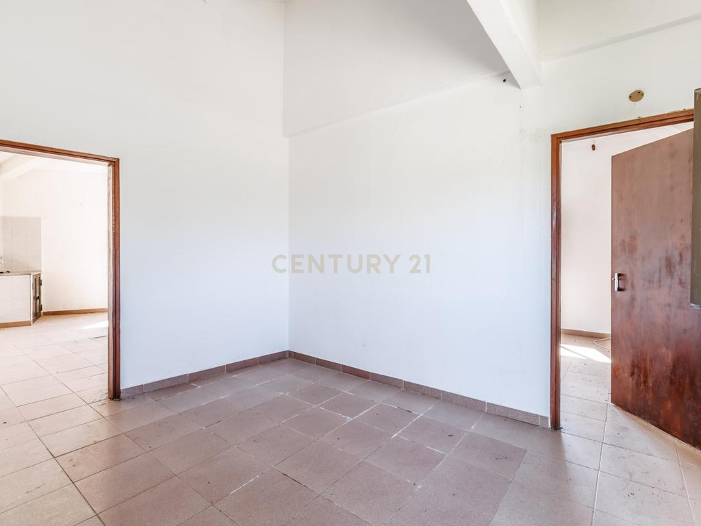 Moradia T4 para Venda em Monte Clérigo, São Marcos da Serra - Image 19