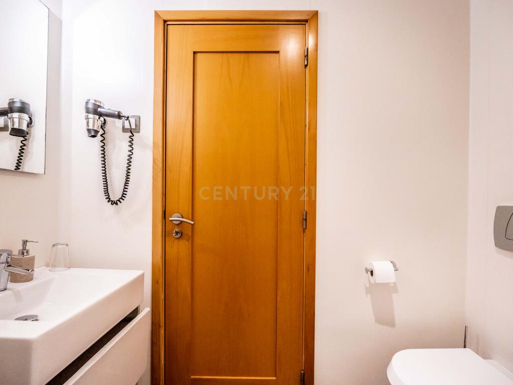 Guesthouse em Pleno Funcionamento no Coração de Portimão - Image 32