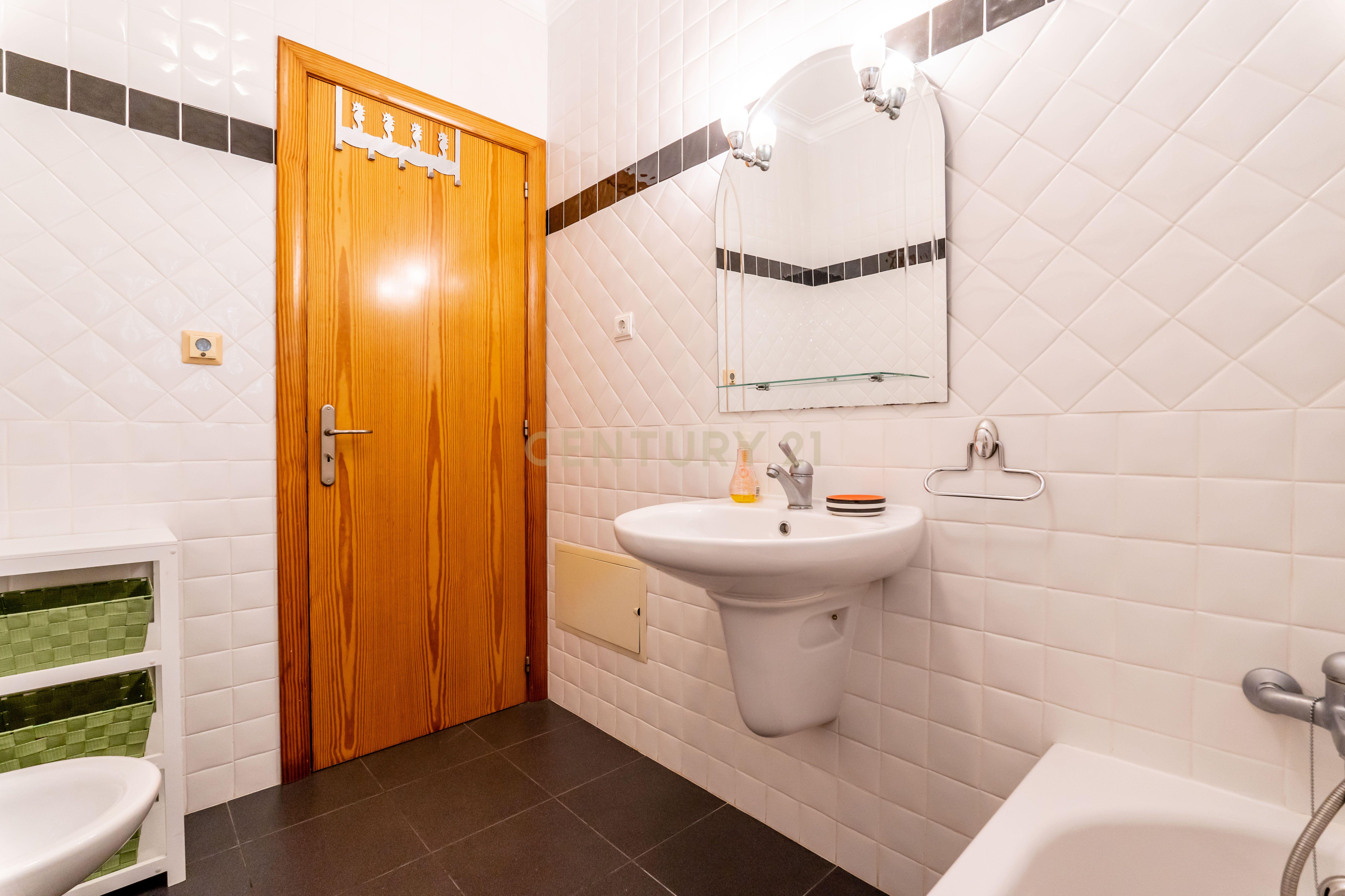Moradia T4 em Alvor - Image 28