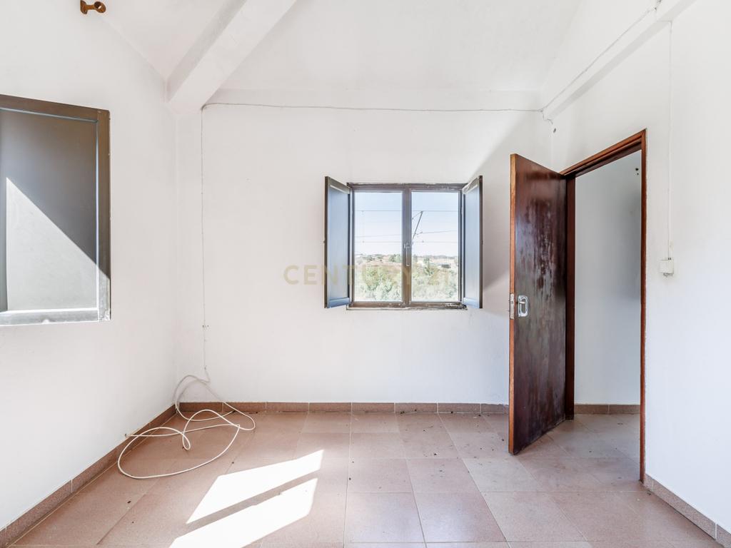 Moradia T4 para Venda em Monte Clérigo, São Marcos da Serra - Image 32