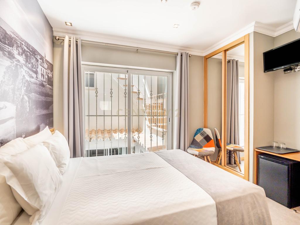 Guesthouse em Pleno Funcionamento no Coração de Portimão - Image 26