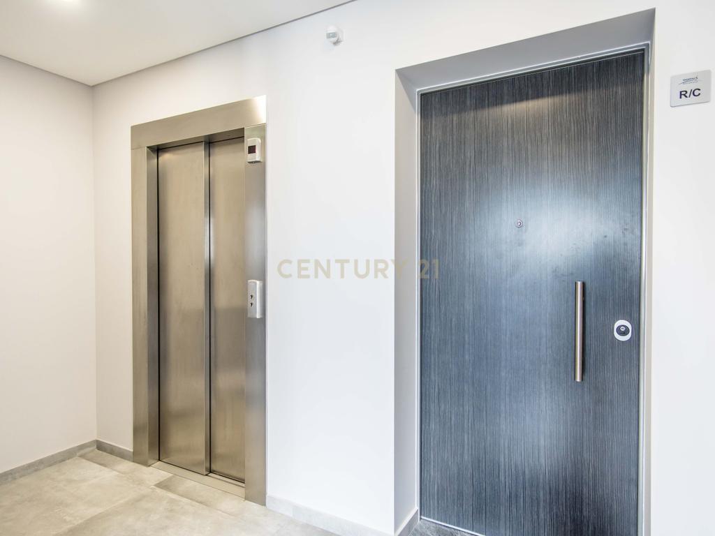 Viva o Melhor de Ferragudo num T3 de Luxo com Localização Privilegiada - Image 22