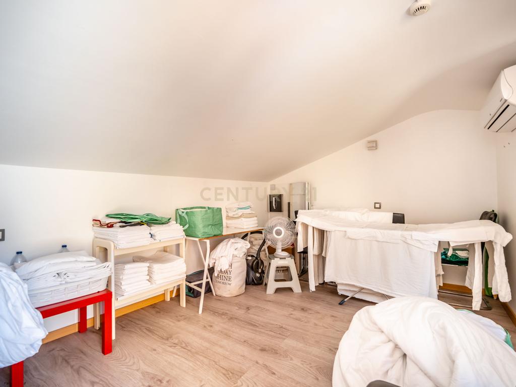 Guesthouse em Pleno Funcionamento no Coração de Portimão - Image 36