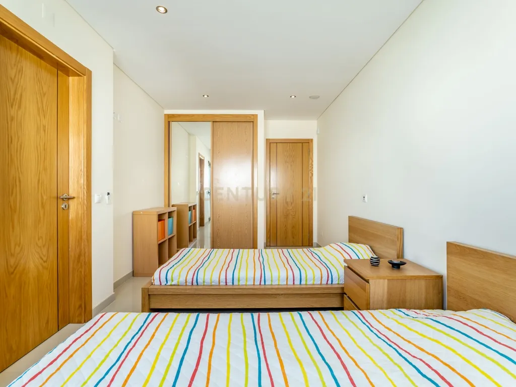 Moradia T3 com possibilidade de AL em São Rafael, Albufeira - Image 33