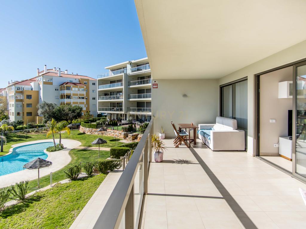 Apartamento T3 no Condominio Oasis Mar - Image 1