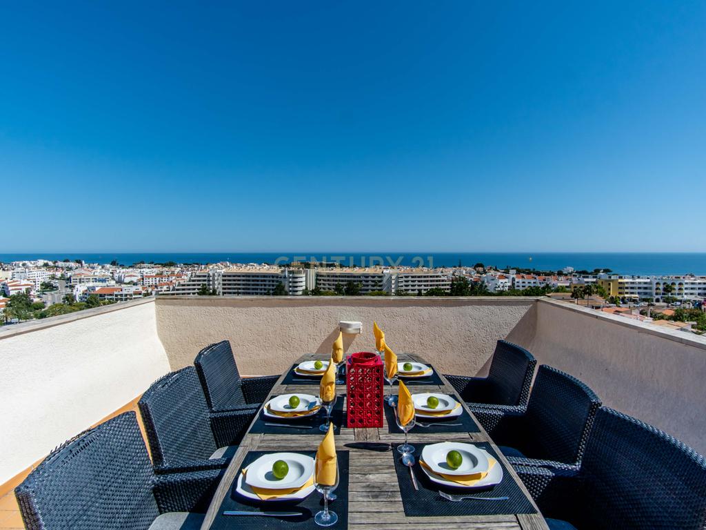 Penthouse 3 Quartos com terraço, VISTA MAR e piscina, com LICENÇA DE AL, Albufeira - Image 12