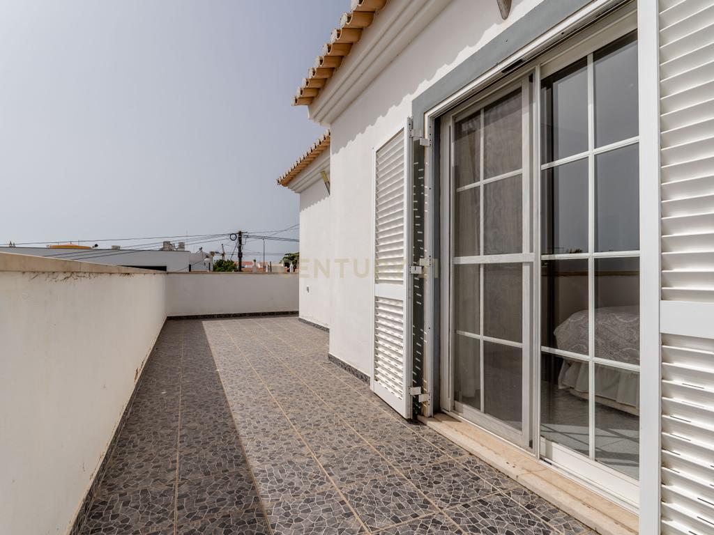 Moradia T4 em Alvor - Image 24