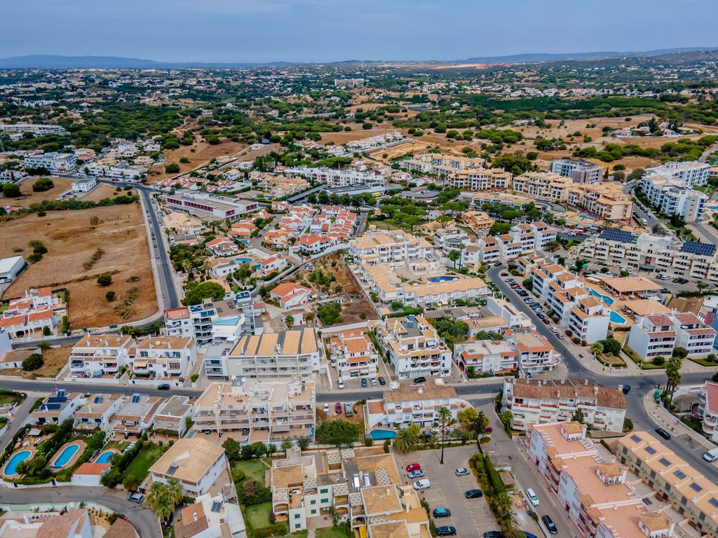 Apartamento T3 em Olhos de Água  Vista-Mar - Image 33