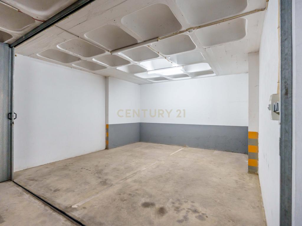 Garagem em Box para 2 carros na Praia da Rocha, Portimão - Image 2