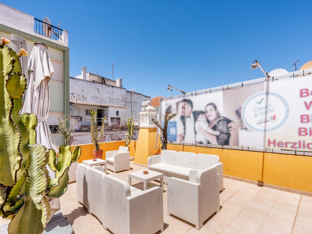 Guesthouse em Pleno Funcionamento no Coração de Portimão - Image 35