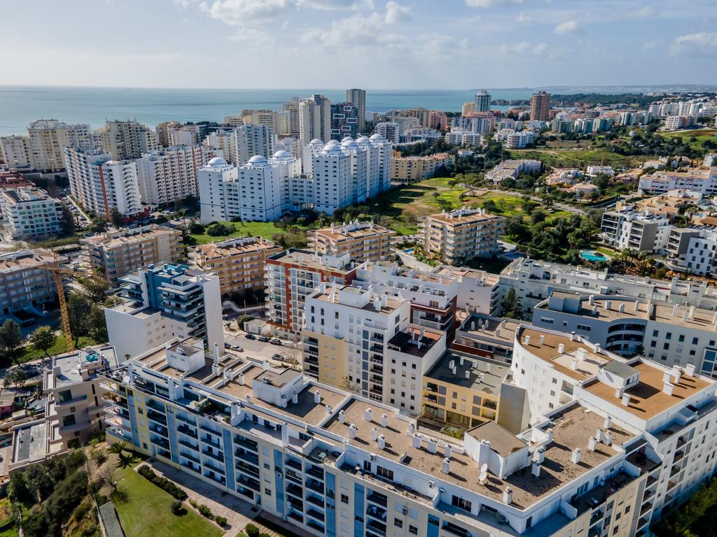 Espaçoso T3 na Encosta da Marina em Portimão - Image 27