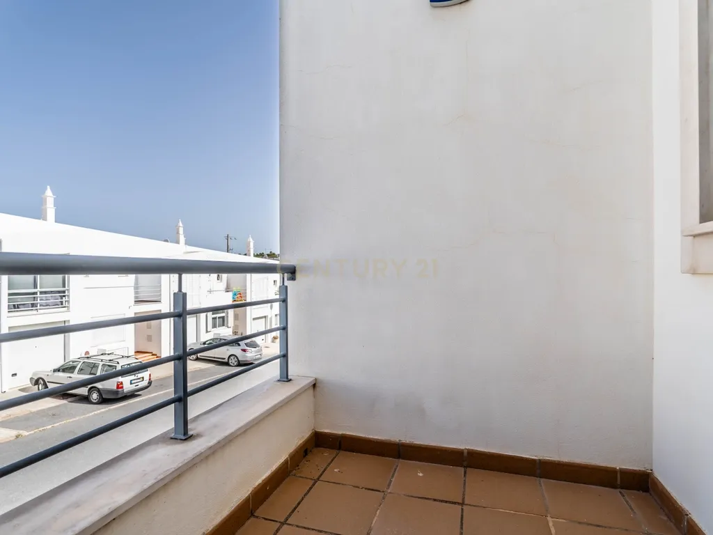 Moradia T3 com possibilidade de AL em São Rafael, Albufeira - Image 35