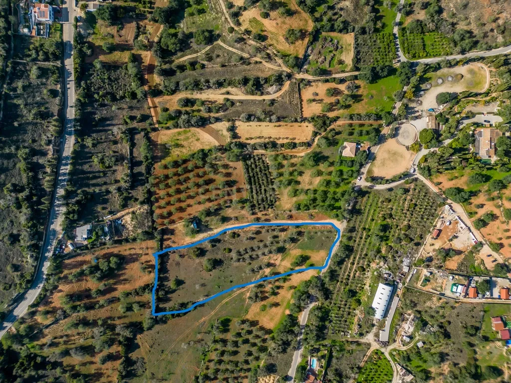 Terreno Rustico com 6400m2 em Boliqueime - Image 2