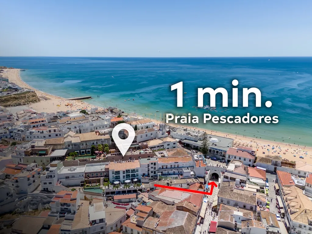 Apartamento T1 Renovado no Centro Histórico de Albufeira, a 100 metros da Praia - Image 2