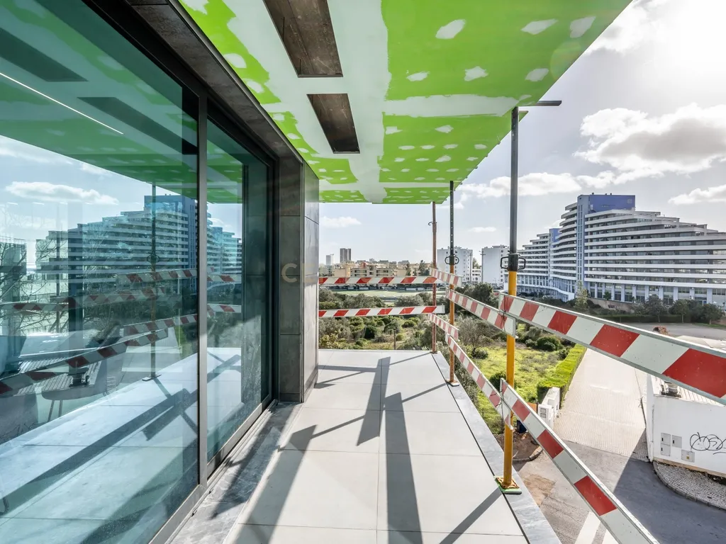 🏡 DOMUS LUX RESIDENCE – A ELEGÂNCIA DE VIVER EM PORTIMÃO (T2 5º Drt.) - Image 33