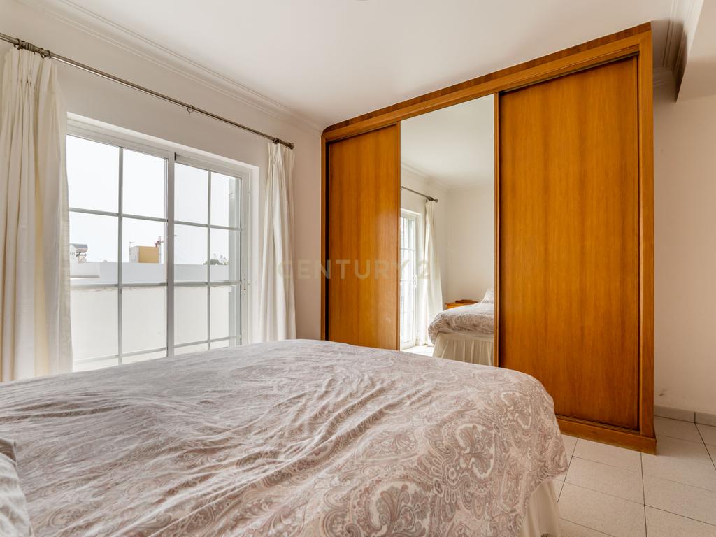 Moradia T4 em Alvor - Image 23