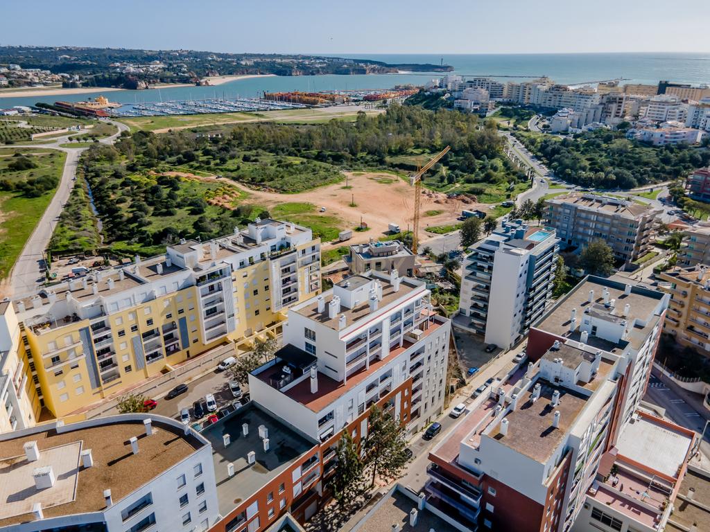 Espaçoso T3 na Encosta da Marina em Portimão - Image 32