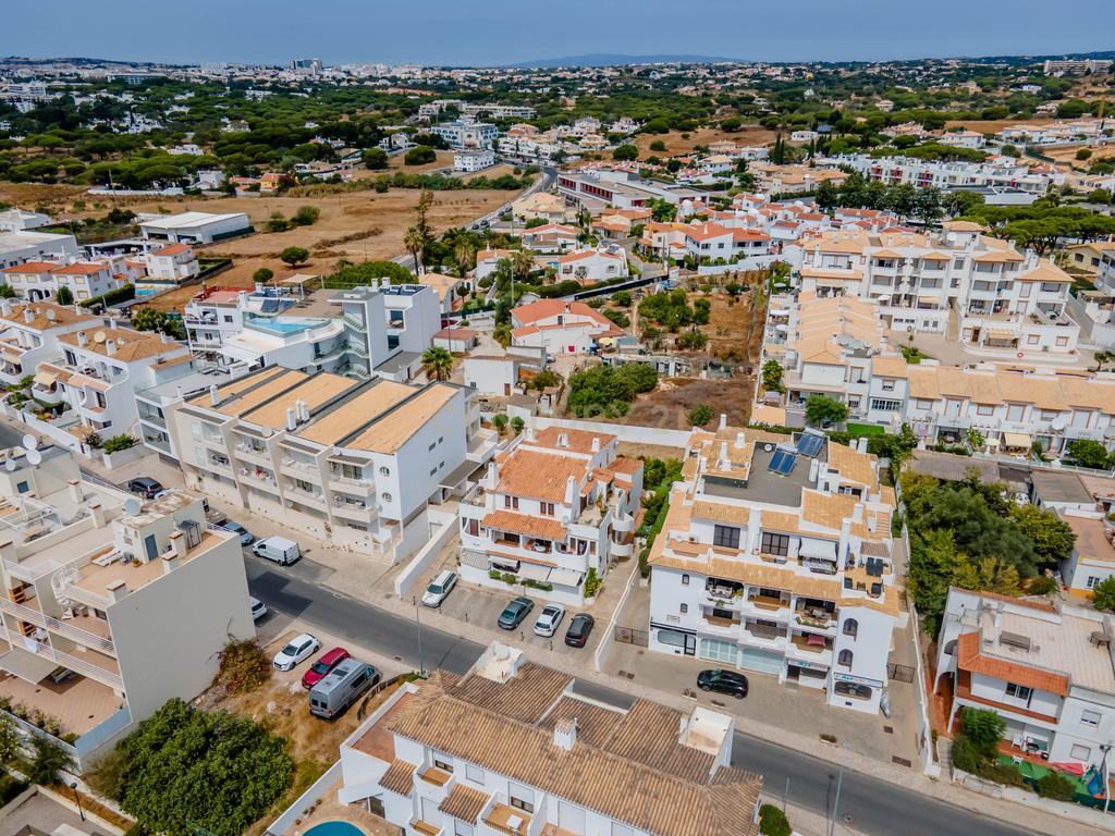 Apartamento T3 em Olhos de Água  Vista-Mar - Image 29