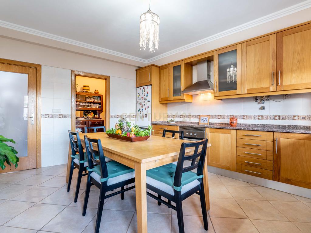 Moradia T4 | S.B. Messines | Garagem | Varandas - Image 6