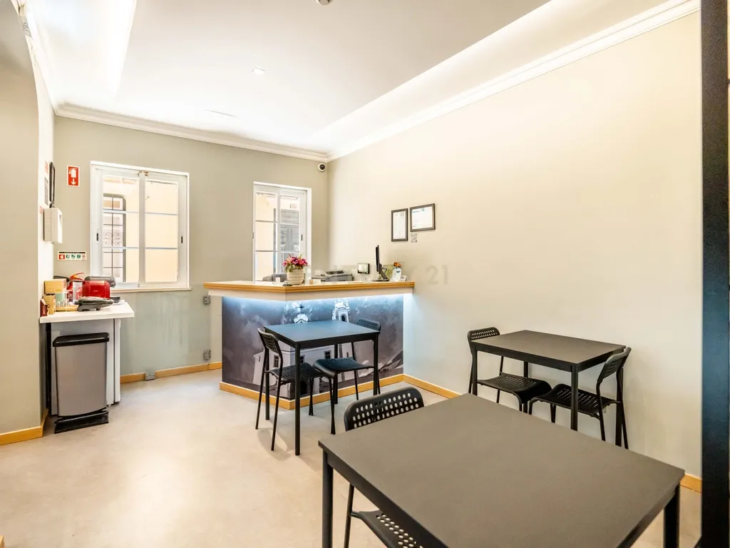 Guesthouse em Pleno Funcionamento no Coração de Portimão - Image 8