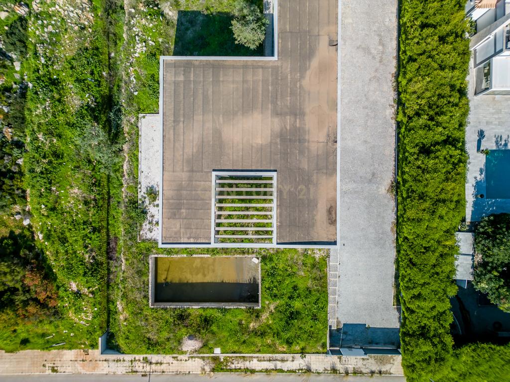 Terreno com moradia contemporânea para terminar - Urbanização Cerro Azul, Quelfes - Image 36