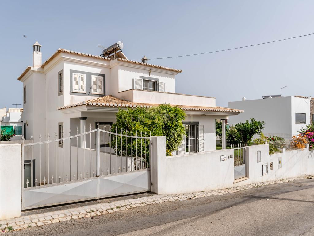 Moradia T4 em Alvor - Image 33