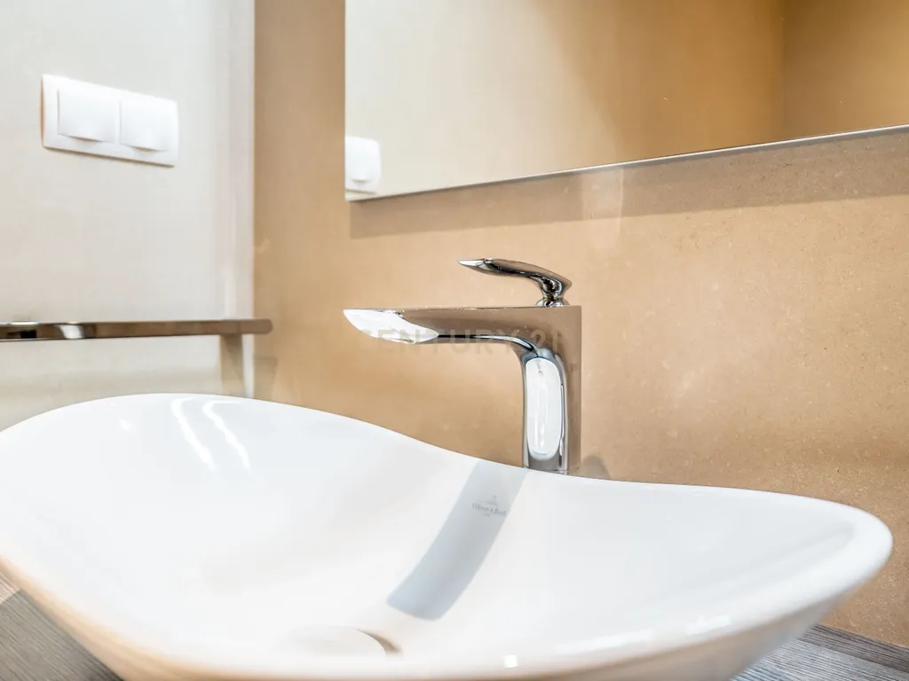 Apartamento T4 na Avenida 5 de Outubro - Faro - Image 24