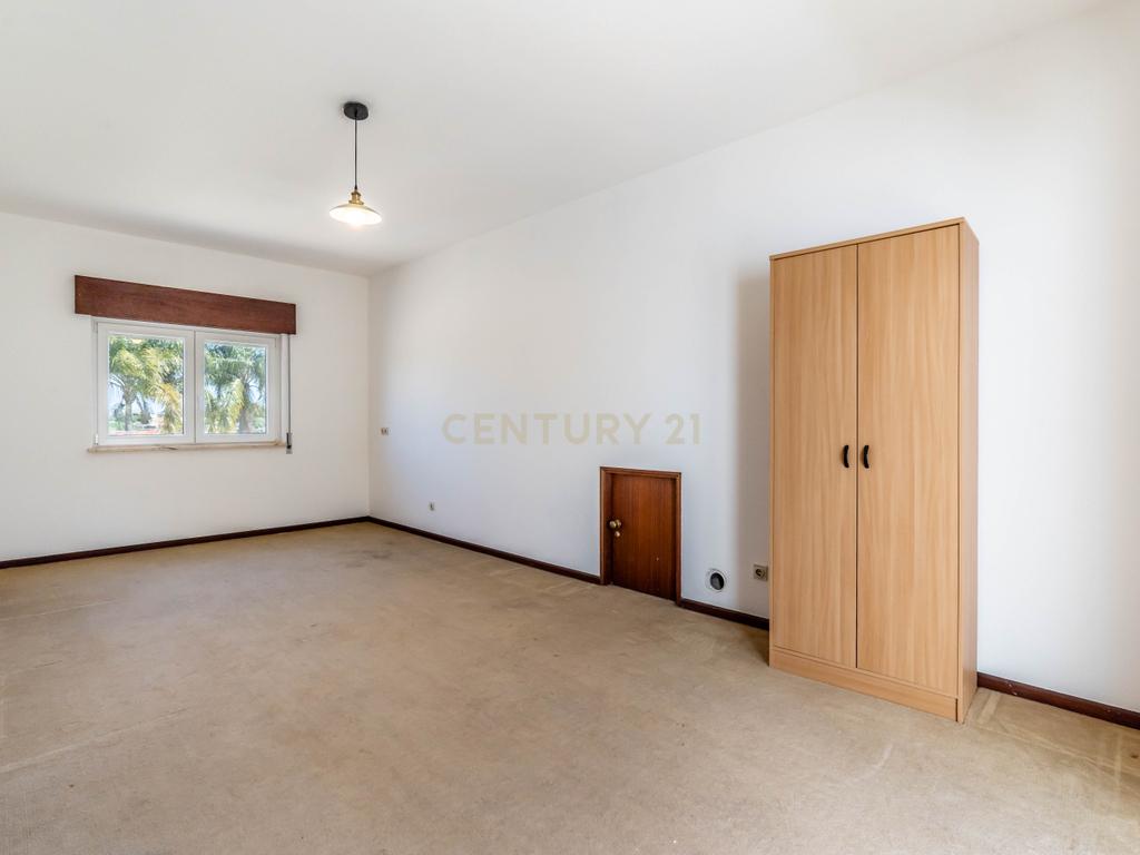 Oásis Privado com Grande Potencial Comercial em Lagoa (Algarve)   - Image 34