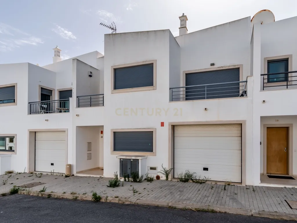 Moradia T3 com possibilidade de AL em São Rafael, Albufeira - Image 38