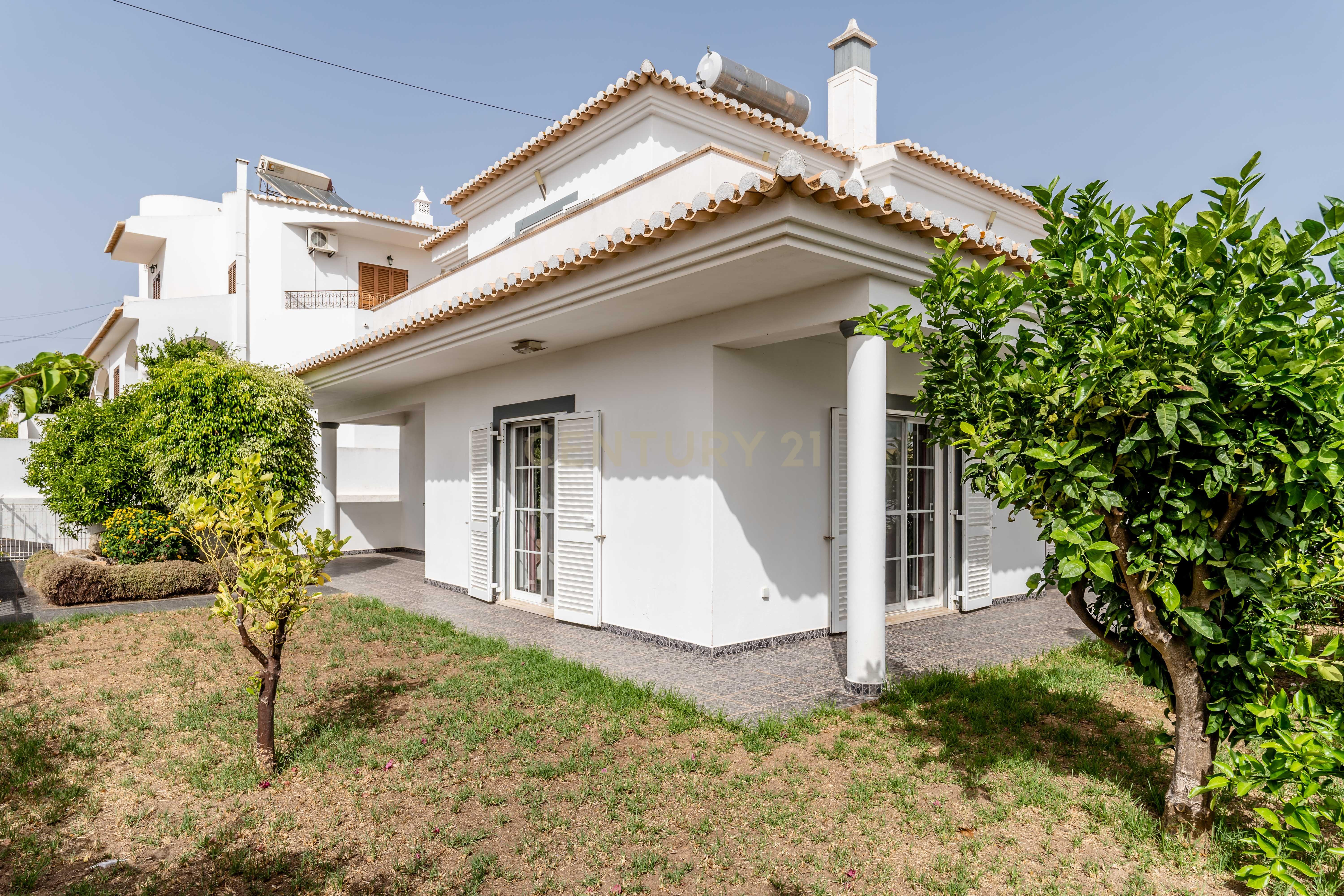 Moradia T4 em Alvor - Image 4