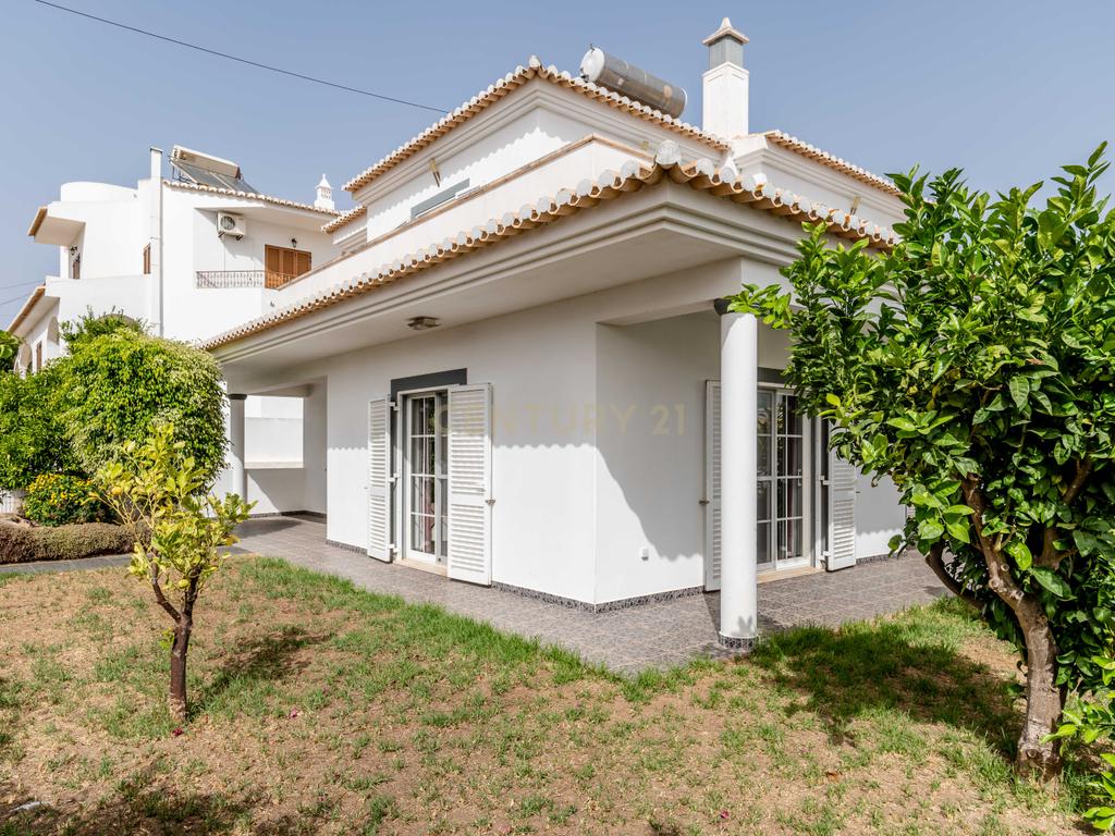 Moradia T4 em Alvor - Image 4