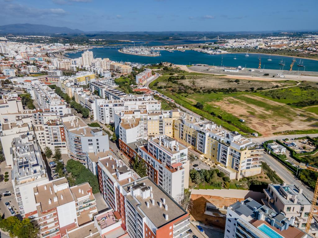 Espaçoso T3 na Encosta da Marina em Portimão - Image 38
