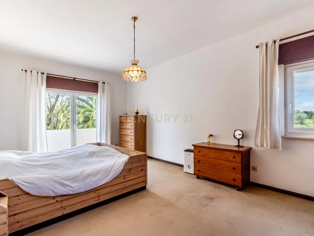 Oásis Privado com Grande Potencial Comercial em Lagoa (Algarve) - Image 37
