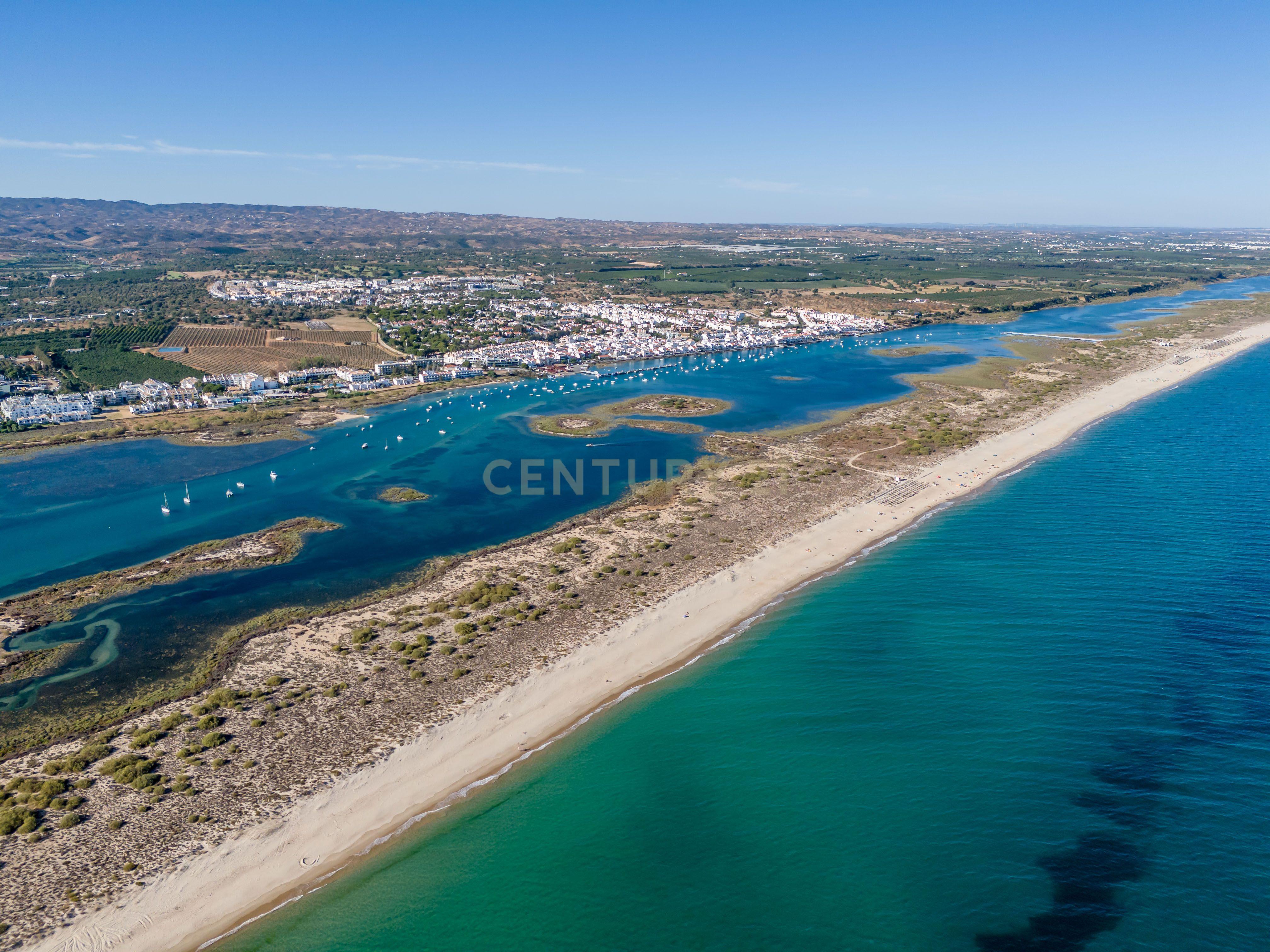 Moradia na 1º linha da Ria Formosa, no Resort Golden Club Cabanas de Tavira - Image 46