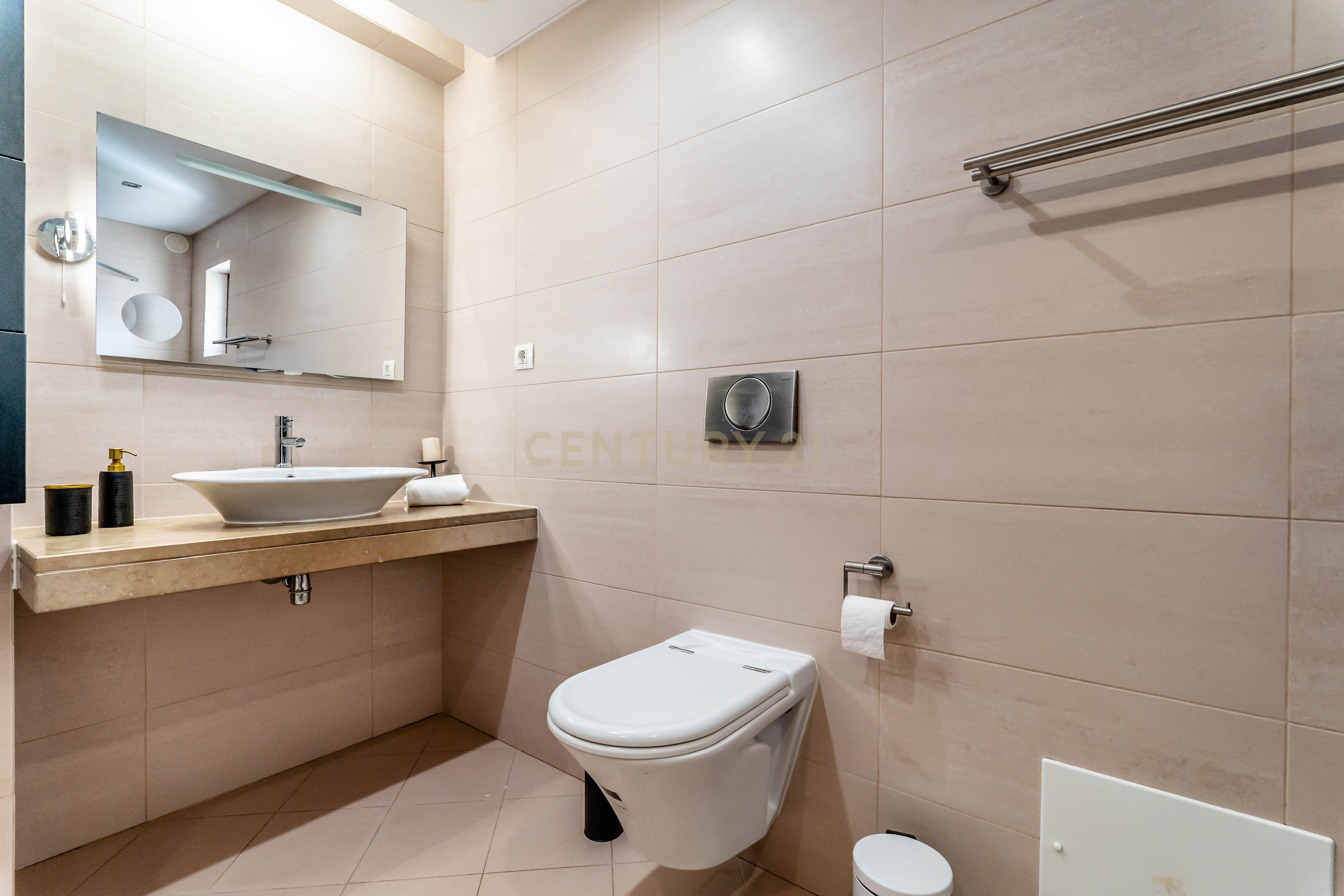 Deslumbrante Moradia T5 em Vilamoura com uma área total de 265m2 - Image 26