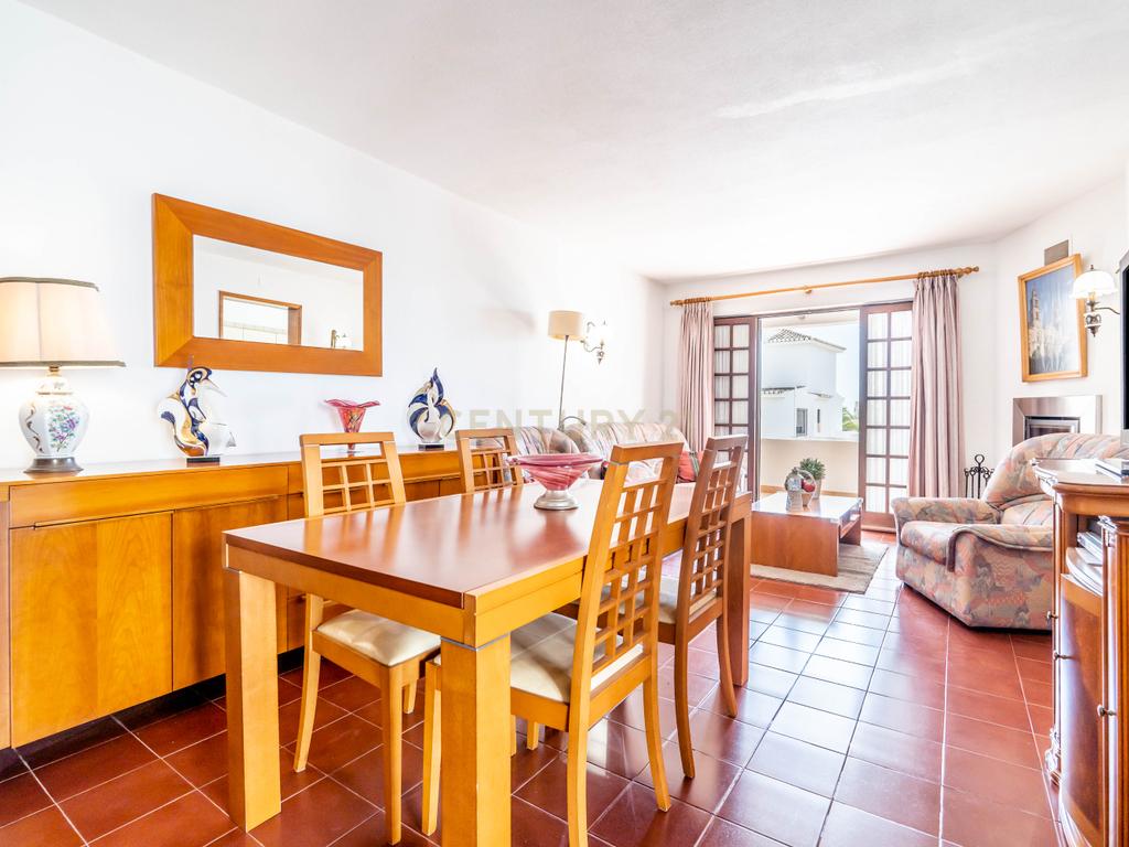 Apartamento T3 em Olhos de Água  Vista-Mar - Image 9
