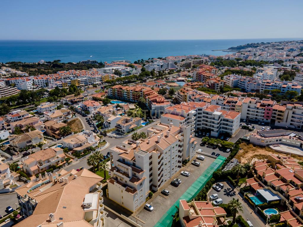 Penthouse 3 Quartos com terraço, VISTA MAR e piscina, com LICENÇA DE AL, Albufeira - Image 4
