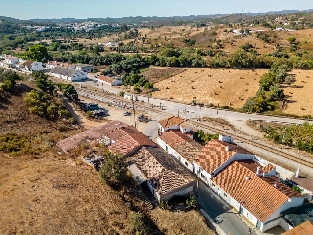 Moradia T4 para Venda em Monte Clérigo, São Marcos da Serra - Image 36