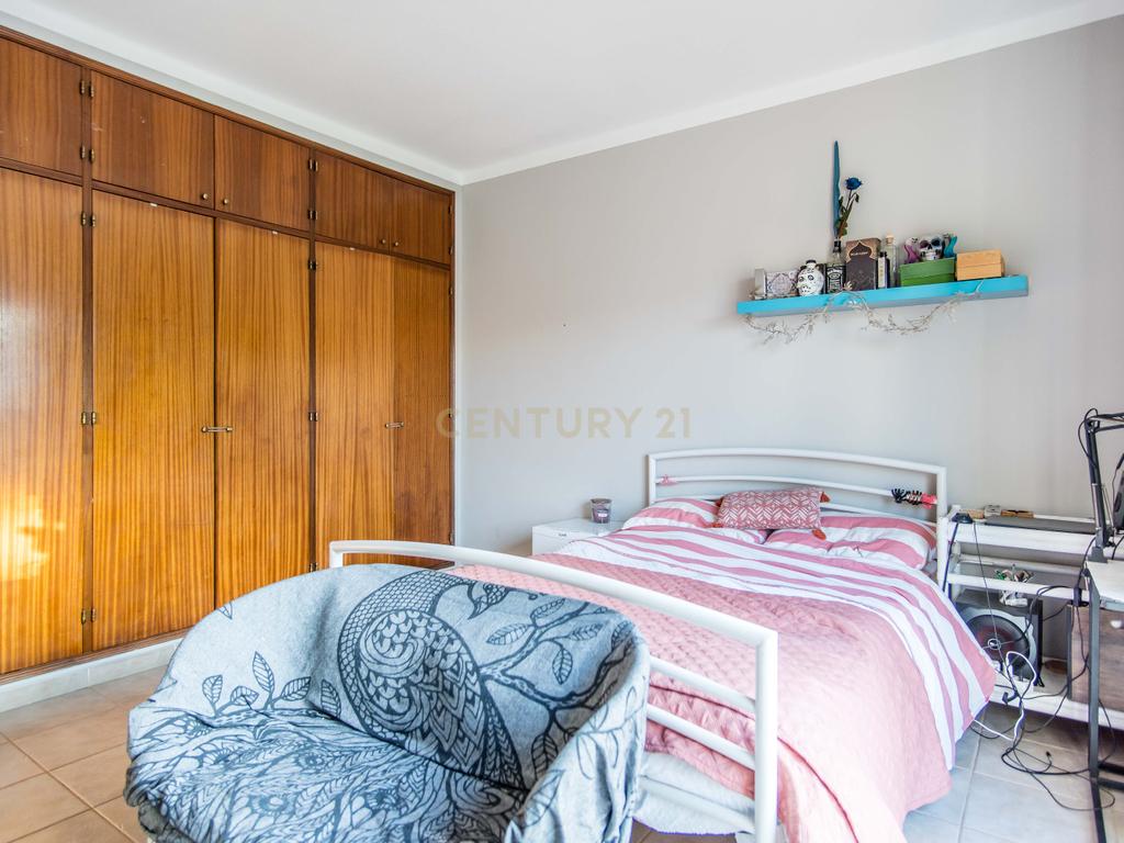Moradia com 6 quartos - Image 33