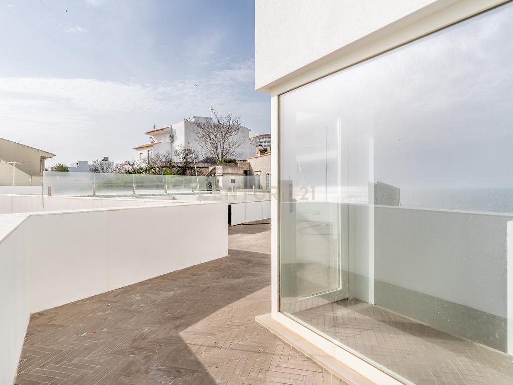 Moradia em primeira linha Mar com piscina no Terraço. Com uma Vista única! - Image 20